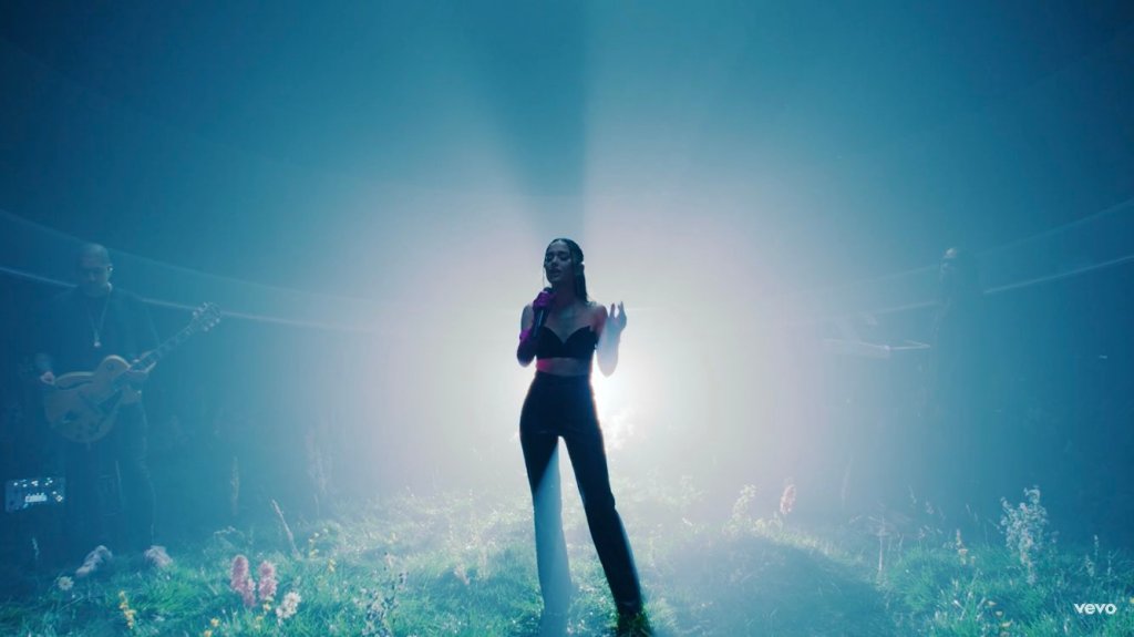 Five Years Later: How Ariana Grande mastered the art of an aging&nbsp;album